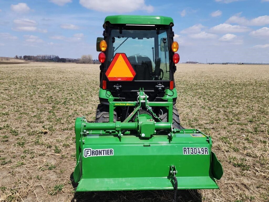 2024 John Deere 2025R Tractor w/Attachments